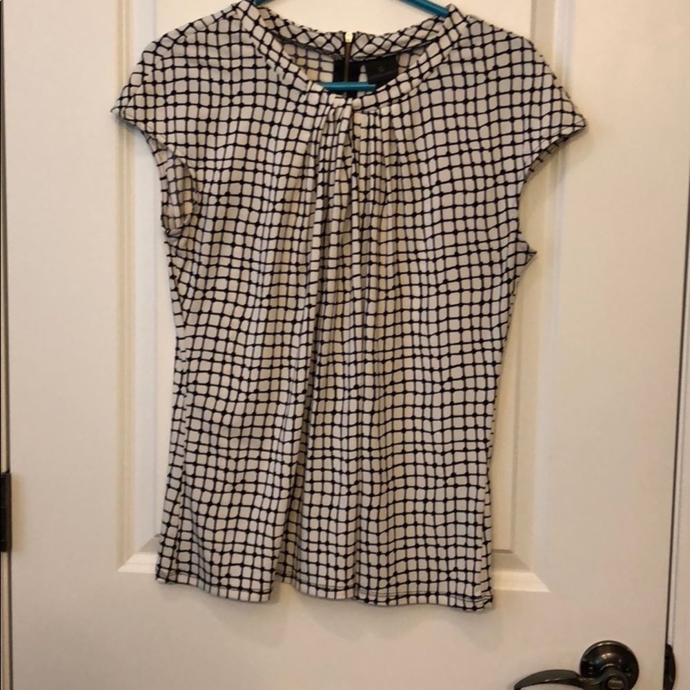 Black and white top